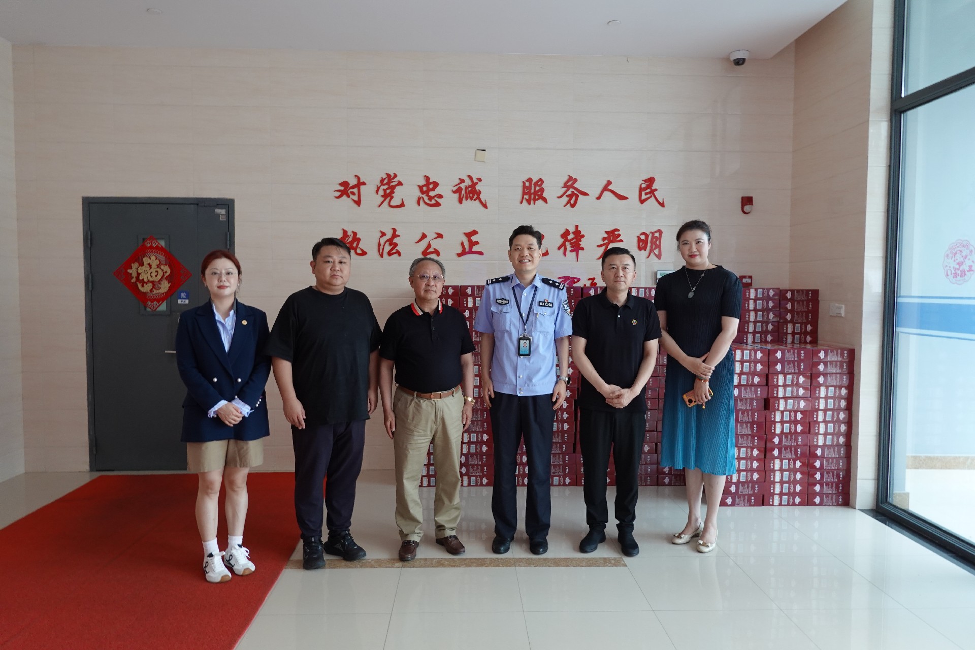 慰問上海市虹口區(qū)看守所、拘留所.jpg